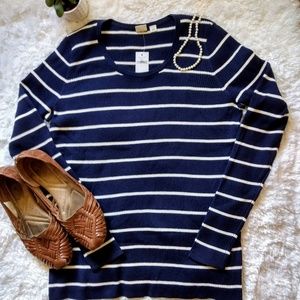 NWT GAP Navy & White Ribbed Sweater
